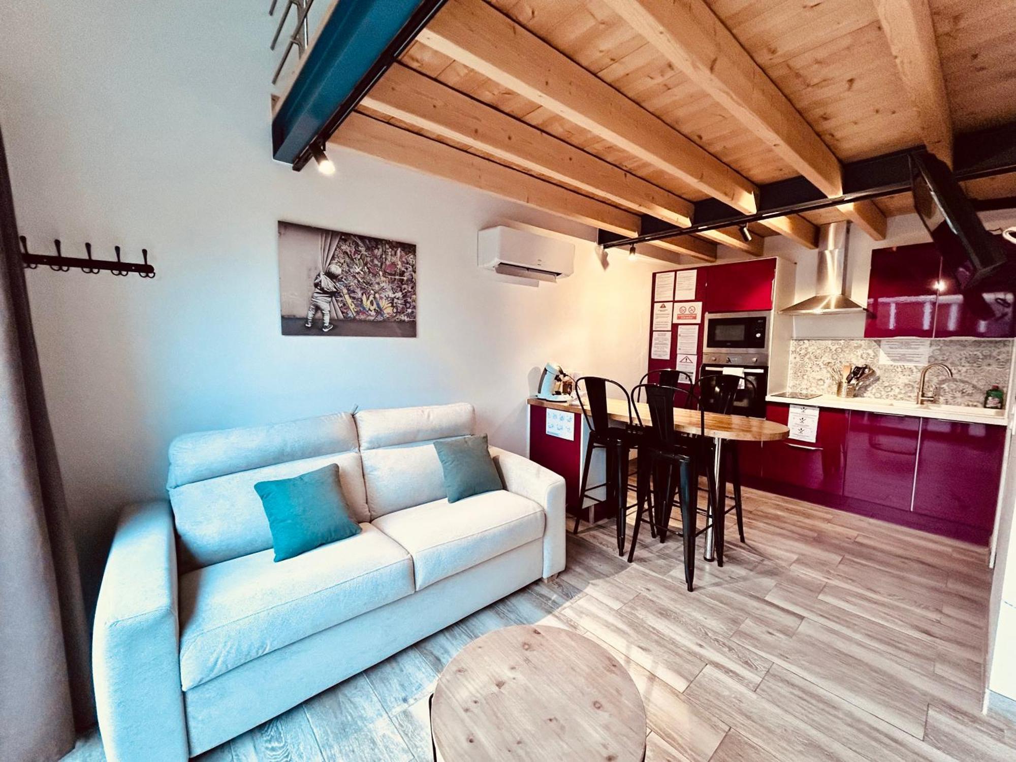 Le Clos De Tanvol - Parking Prive Gratuit- Terrasse Privee - Climatisation Viriat Екстер'єр фото